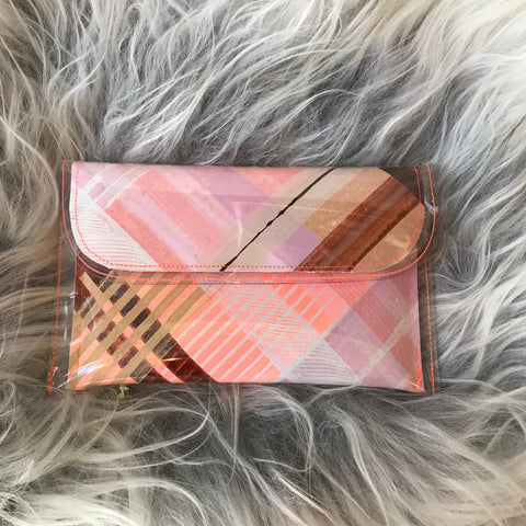 Tiff Manuell Small Clutch - Apple Pie